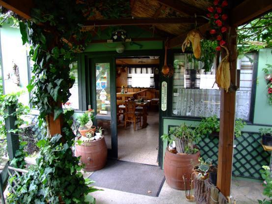 Grill Garten Vendeghaz Hotel Keszthely Exterior foto
